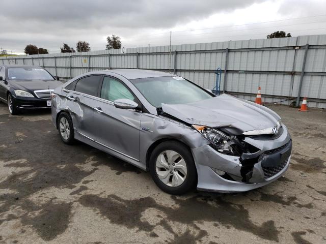 KMHEC4A47FA123539 - 2015 HYUNDAI SONATA HYBRID SILVER photo 4