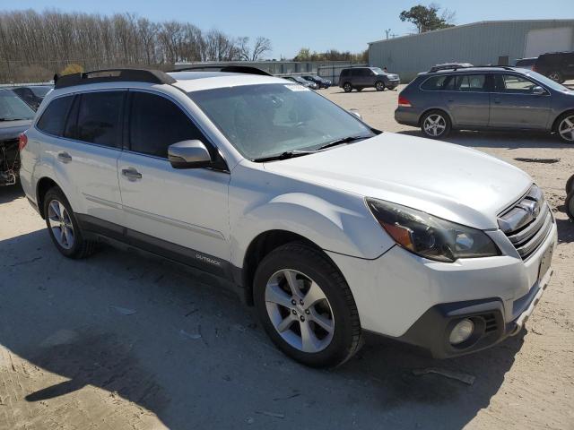 4S4BRBSC5D3203693 - 2013 SUBARU OUTBACK 2.5I LIMITED WHITE photo 4