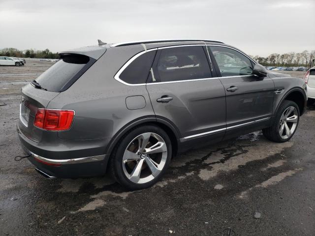 SJAAC2ZV6JC017084 - 2018 BENTLEY BENTAYGA GRAY photo 3