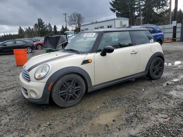 WMWSU3C50DT549267 - 2013 MINI COOPER WHITE photo 1