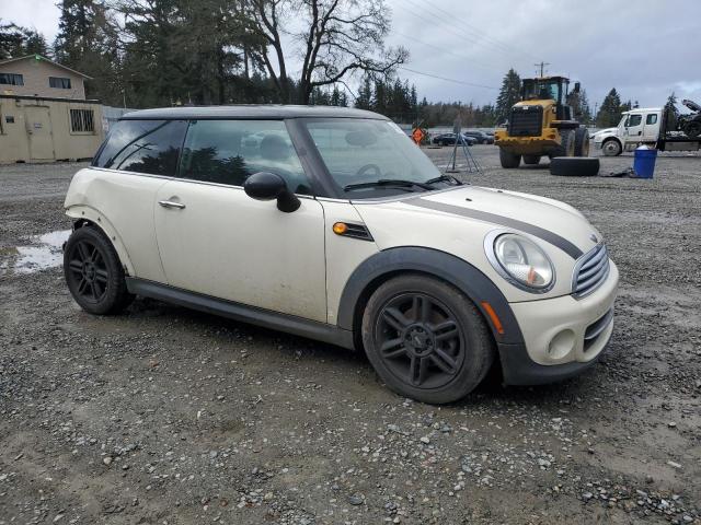 WMWSU3C50DT549267 - 2013 MINI COOPER WHITE photo 4