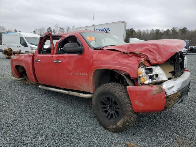 3GCEK13MX7G531118 - 2007 CHEVROLET SILVERADO K1500 CREW CAB RED photo 4