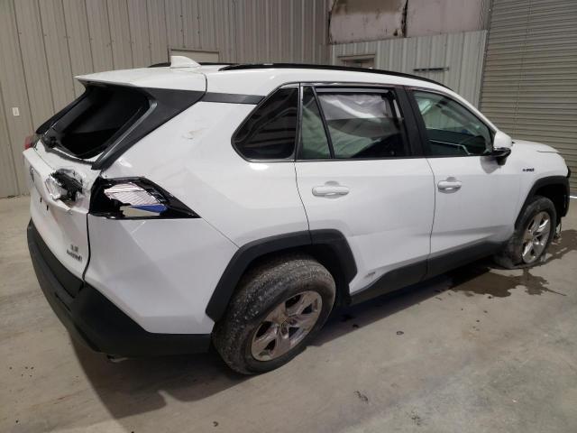 2T3MWRFV8MW117768 - 2021 TOYOTA RAV4 LE WHITE photo 3