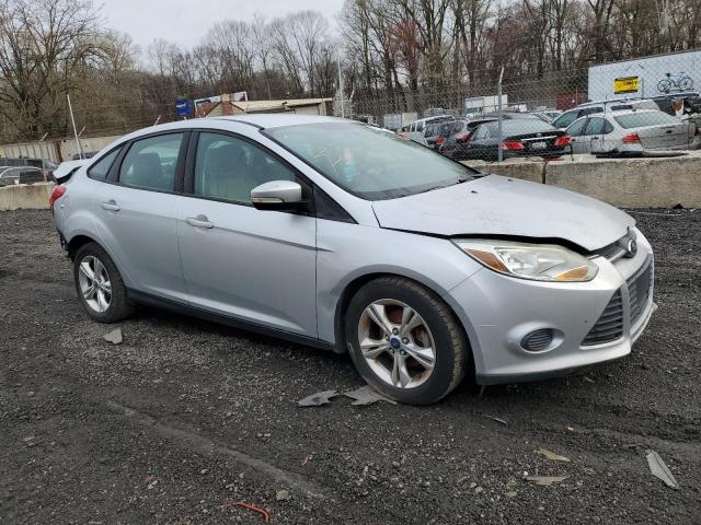 1FADP3F20DL139482 - 2013 FORD FOCUS SE SILVER photo 4