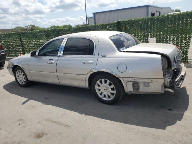 2LNBL8CV1AX602068 - 2010 LINCOLN TOWN CAR SIGNATURE LIMITED BEIGE photo 2