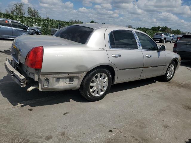 2LNBL8CV1AX602068 - 2010 LINCOLN TOWN CAR SIGNATURE LIMITED BEIGE photo 3