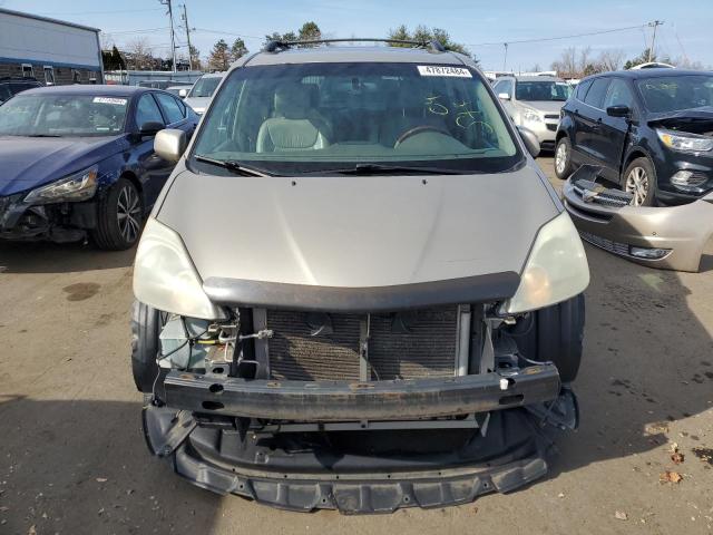 5TDZA22C34S144684 - 2004 TOYOTA SIENNA XLE GOLD photo 5