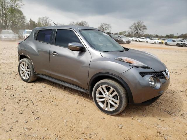 JN8AF5MR1HT700682 - 2017 NISSAN JUKE S GRAY photo 4