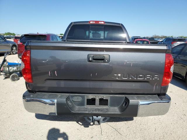 5TFRW5F14HX213958 - 2017 TOYOTA TUNDRA DOUBLE CAB SR/SR5 GRAY photo 6