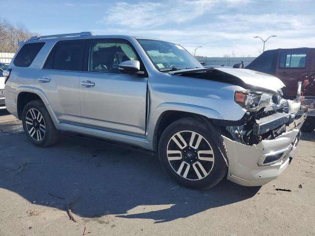 JTEBU5JR8E5191728 - 2014 TOYOTA 4RUNNER SR5 SILVER photo 4