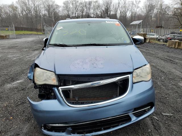2A4RR8DG6BR781256 - 2011 CHRYSLER TOWN & COU TOURING L BLUE photo 5