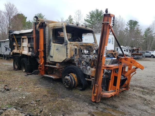 4V5KC9GGX3N340495 - 2003 VOLVO VHD BURN photo 1