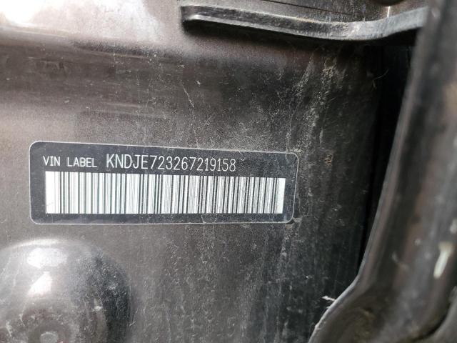 KNDJE723267219158 - 2006 KIA NEW SPORTA GRAY photo 12