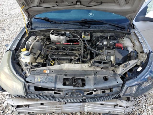 1FAHP3CN5AW249048 - 2010 FORD FOCUS SE SILVER photo 11