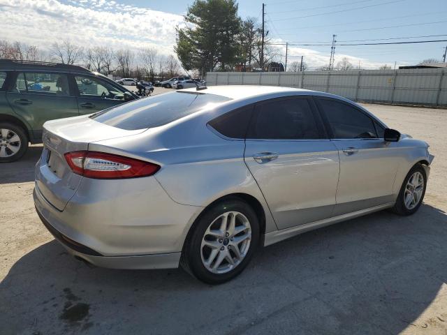 3FA6P0H70FR135615 - 2015 FORD FUSION SE SILVER photo 3