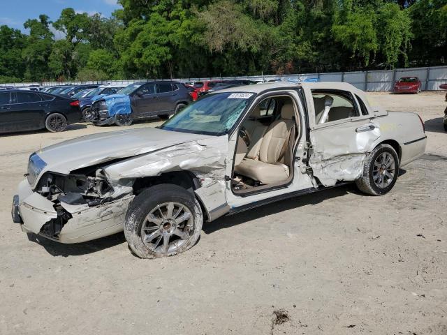 1LNHM83W94Y625814 - 2004 LINCOLN TOWN CAR ULTIMATE BEIGE photo 1