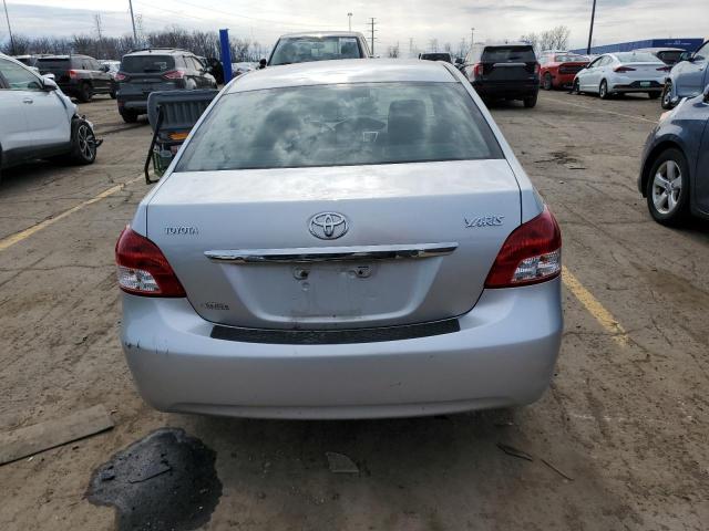 JTDBT903394055126 - 2009 TOYOTA YARIS SILVER photo 6