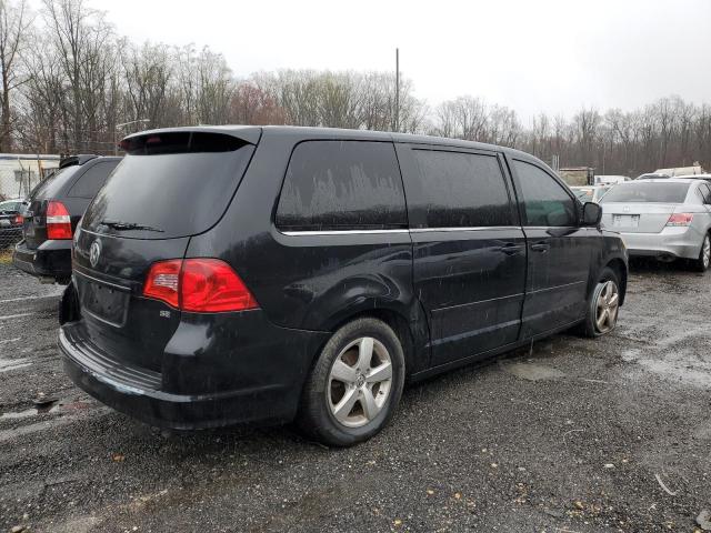 2V4RW3D15AR195813 - 2010 VOLKSWAGEN ROUTAN SE BLACK photo 3