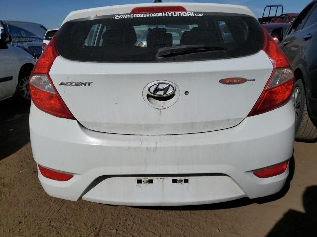 KMHCT5AE1HU325848 - 2017 HYUNDAI ACCENT SE WHITE photo 6