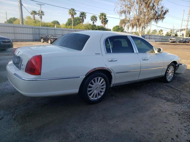 1LNHM81W44Y683123 - 2004 LINCOLN TOWN CAR EXECUTIVE WHITE photo 3