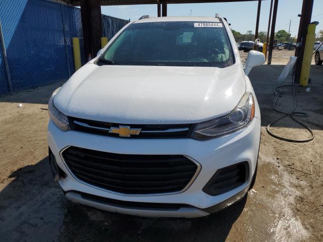 3GNCJLSB3JL200229 - 2018 CHEVROLET TRAX 1LT WHITE photo 5