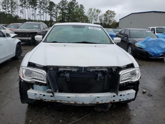 2C3CCARGXDH539144 - 2013 CHRYSLER 300 WHITE photo 5