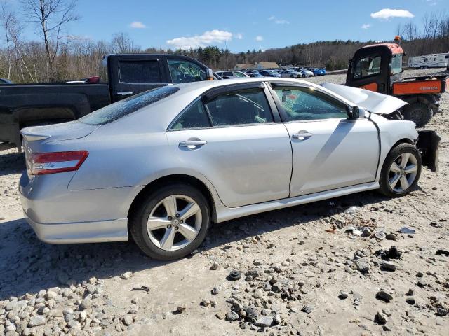 4T1BF3EKXBU204170 - 2011 TOYOTA CAMRY BASE SILVER photo 3