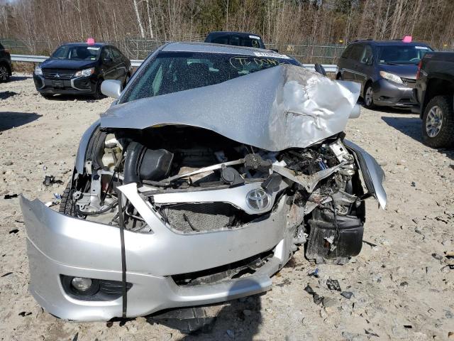 4T1BF3EKXBU204170 - 2011 TOYOTA CAMRY BASE SILVER photo 5