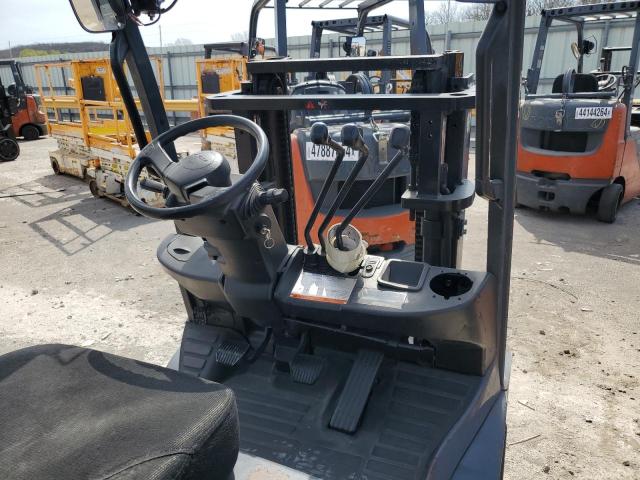52673 - 2014 TOYOTA FORKLIFT Orange photo 5