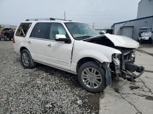 5LMJJ2H57AEJ10926 - 2010 LINCOLN NAVIGATOR WHITE photo 4