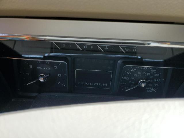 5LMJJ2H57AEJ10926 - 2010 LINCOLN NAVIGATOR WHITE photo 9