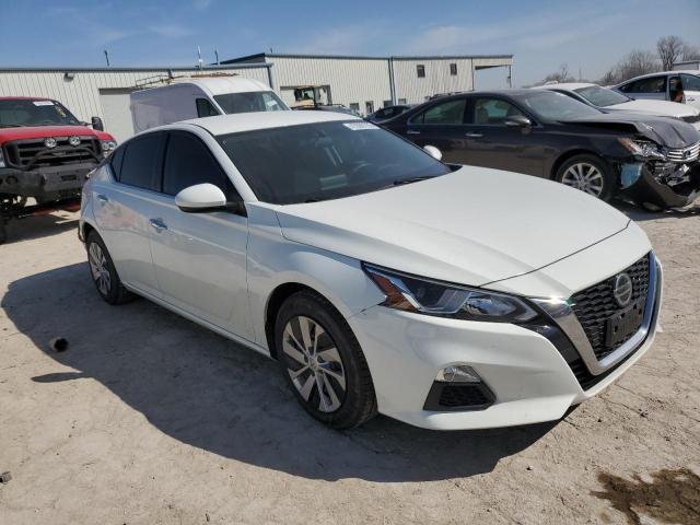 1N4BL4BV4KC110511 - 2019 NISSAN ALTIMA S WHITE photo 4