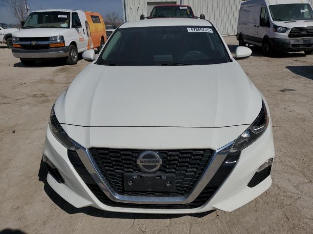 1N4BL4BV4KC110511 - 2019 NISSAN ALTIMA S WHITE photo 5