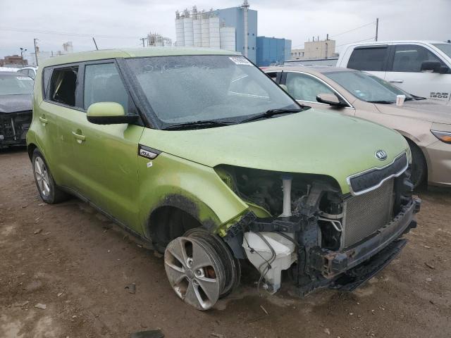 KNDJN2A2XG7826891 - 2016 KIA SOUL GREEN photo 4