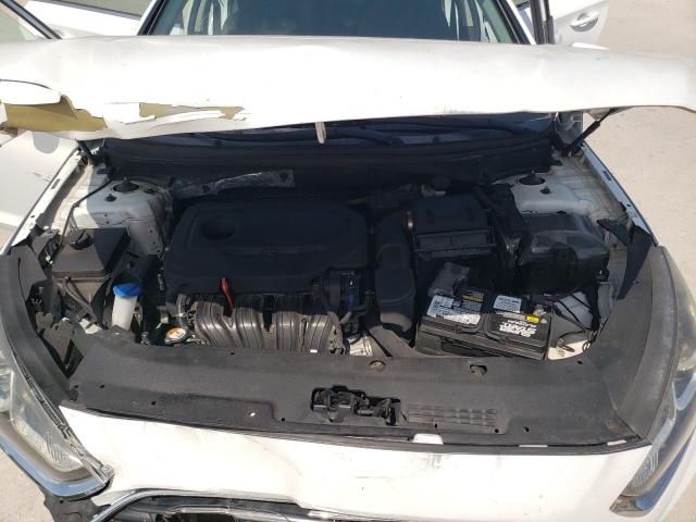 5NPE24AF7KH745313 - 2019 HYUNDAI SONATA SE WHITE photo 11