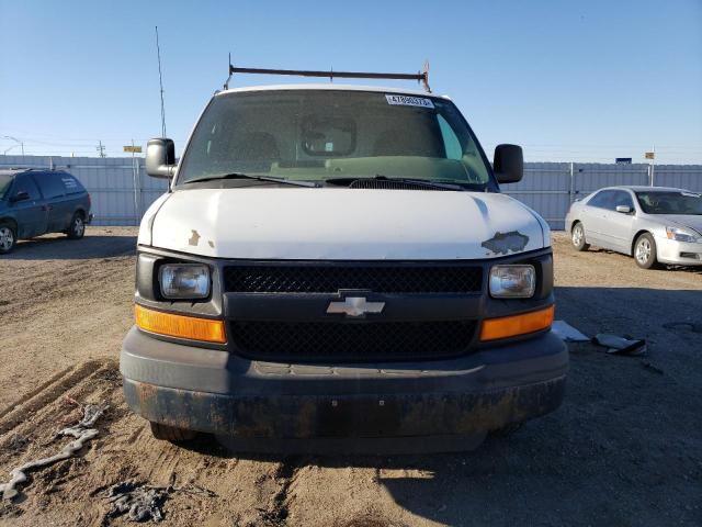 1GCGG25C291126666 - 2009 CHEVROLET EXPRESS G2 WHITE photo 5