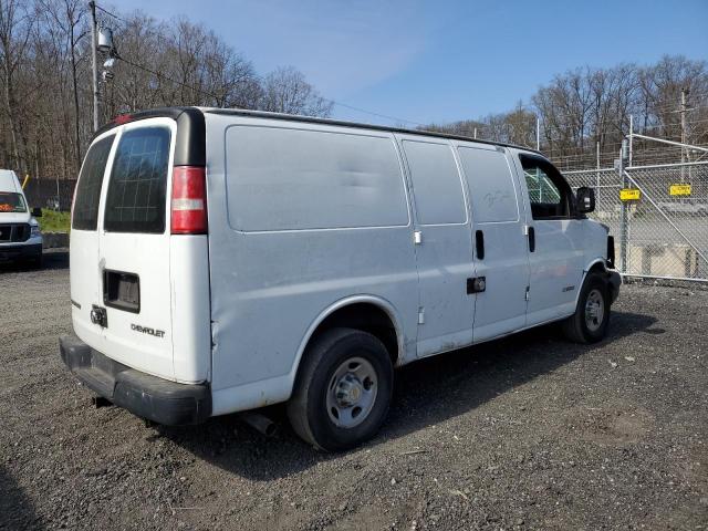 1GCHG35U131227529 - 2003 CHEVROLET EXPRESS G3 WHITE photo 3