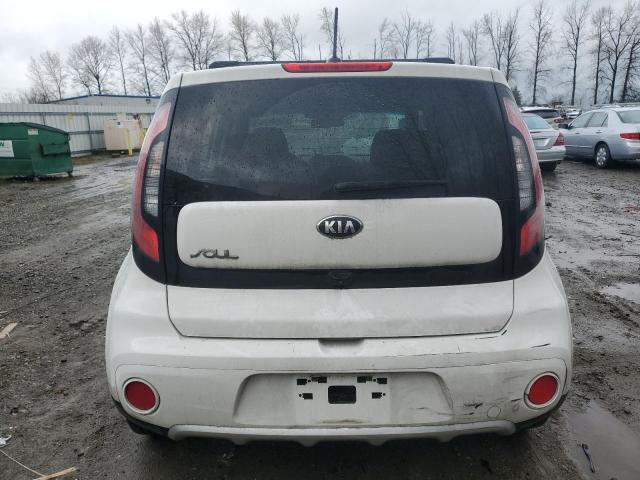 KNDJP3A56J7527514 - 2018 KIA SOUL + WHITE photo 6