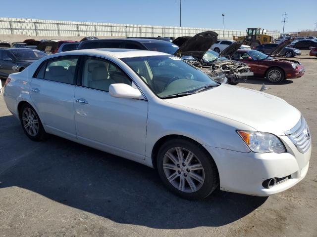 4T1BK36B28U316741 - 2008 TOYOTA AVALON XL WHITE photo 4