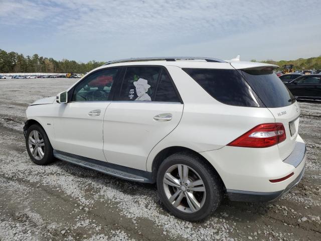 4JGDA5HB0CA019045 - 2012 MERCEDES-BENZ ML 350 4MATIC WHITE photo 2
