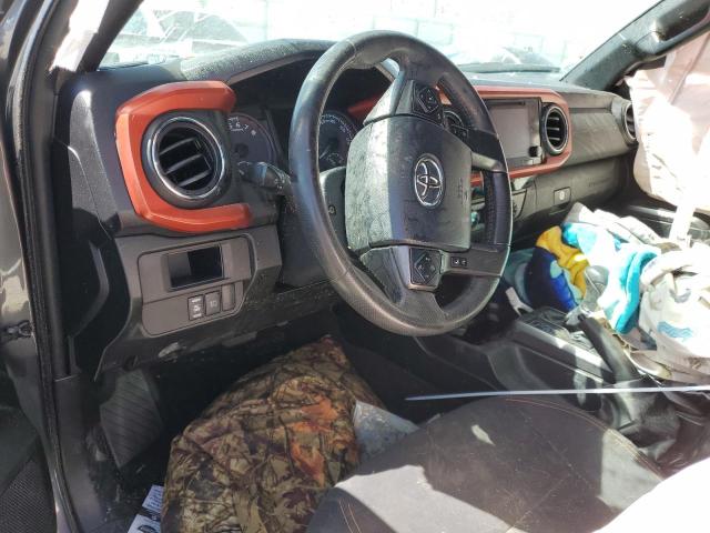 5TFSZ5AN2JX148505 - 2018 TOYOTA TACOMA ACCESS CAB ნაცრისფერი ფოტო 8