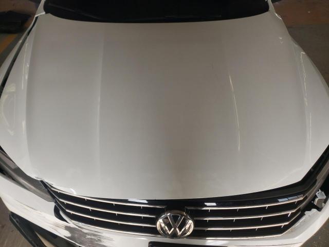 1VWAA7A39JC010218 - 2018 VOLKSWAGEN PASSAT S WHITE photo 11