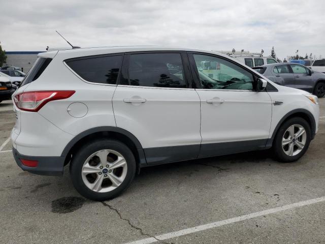 1FMCU9GX5GUB55361 - 2016 FORD ESCAPE SE WHITE photo 3