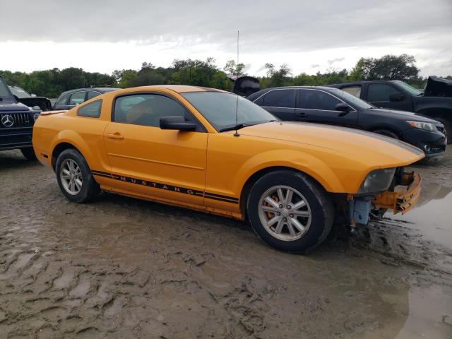 1ZVHT80N785191156 - 2008 FORD MUSTANG ORANGE photo 4