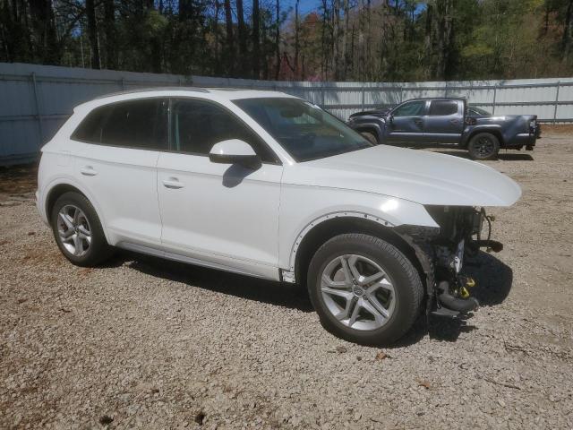 WA1ANAFY6J2008483 - 2018 AUDI Q5 PREMIUM WHITE photo 4