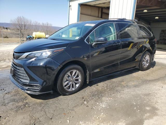 2024 TOYOTA SIENNA LE, null