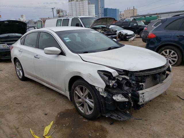 1N4AL3APXDN418105 - 2013 NISSAN ALTIMA 2.5 WHITE photo 4