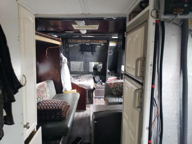 4YDT2502735902641 - 2003 KEYSTONE OUTBACK TWO TONE photo 5