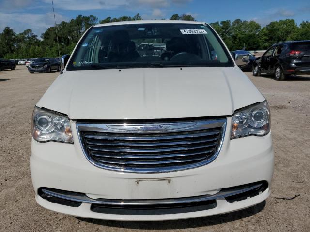 2C4RC1GG4DR756675 - 2013 CHRYSLER TOWN & COU LIMITED WHITE photo 5