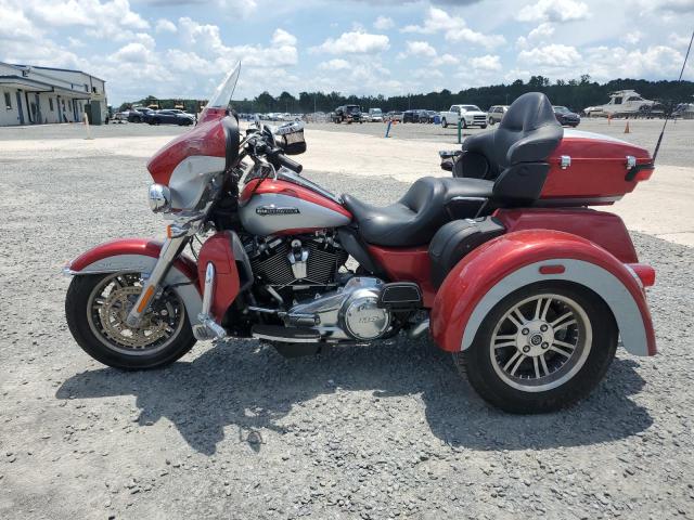 1HD1MAF1XKB860735 - 2019 HARLEY-DAVIDSON FLHTCUTG Czerwony zdjęcie 3